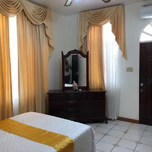Goldenview , Ocho Rios Jamaica